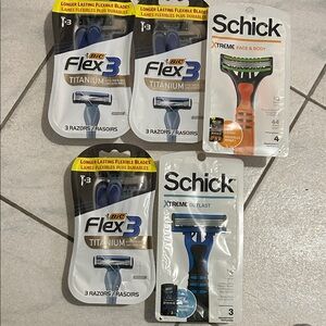 Flex 3 Titanium Razors - Black and Blue